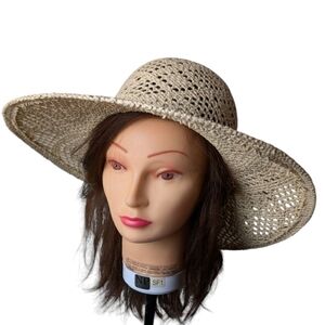 PENN. • Cream Wide-Brim Straw Hat with Airy Weave